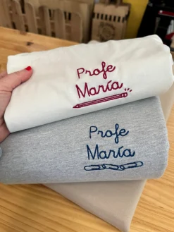 Camiseta Bordada Profe · Chica