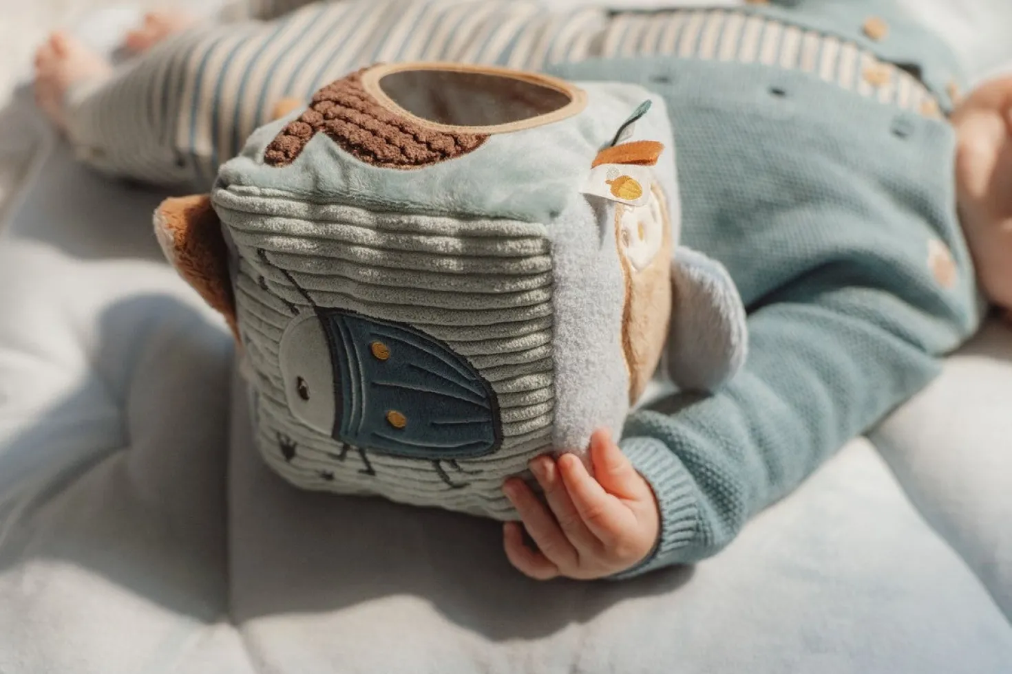 Cubo Blandito de Actividades Forest Friends · Little Dutch
