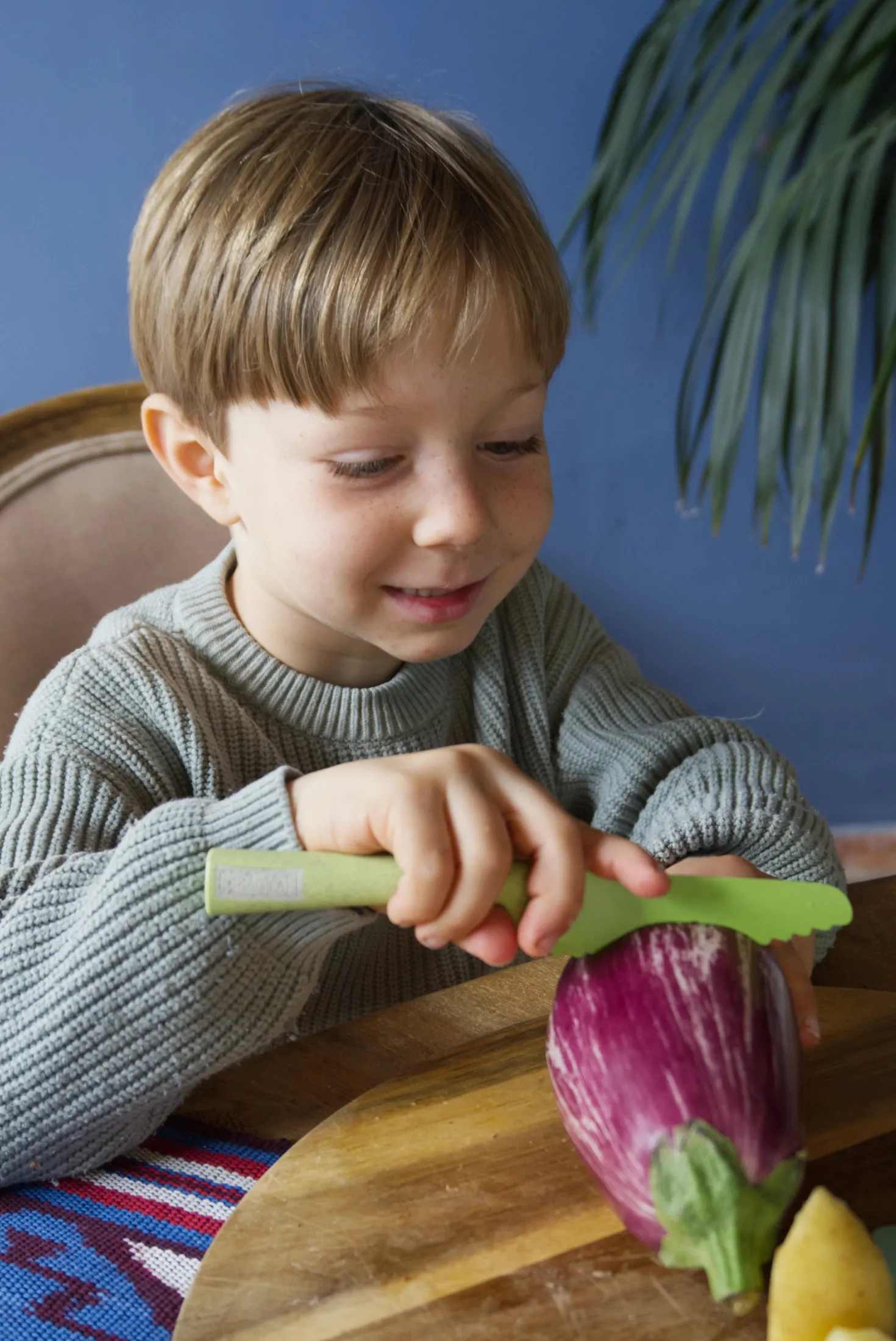 Cuchillo Classic Seguro para Niños KLYV Lime · Skagfa
