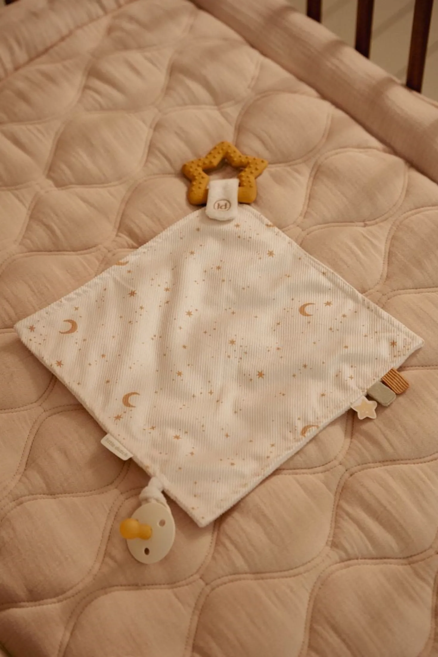 Doudou con mordedor Newborn Natural · Little Dutch