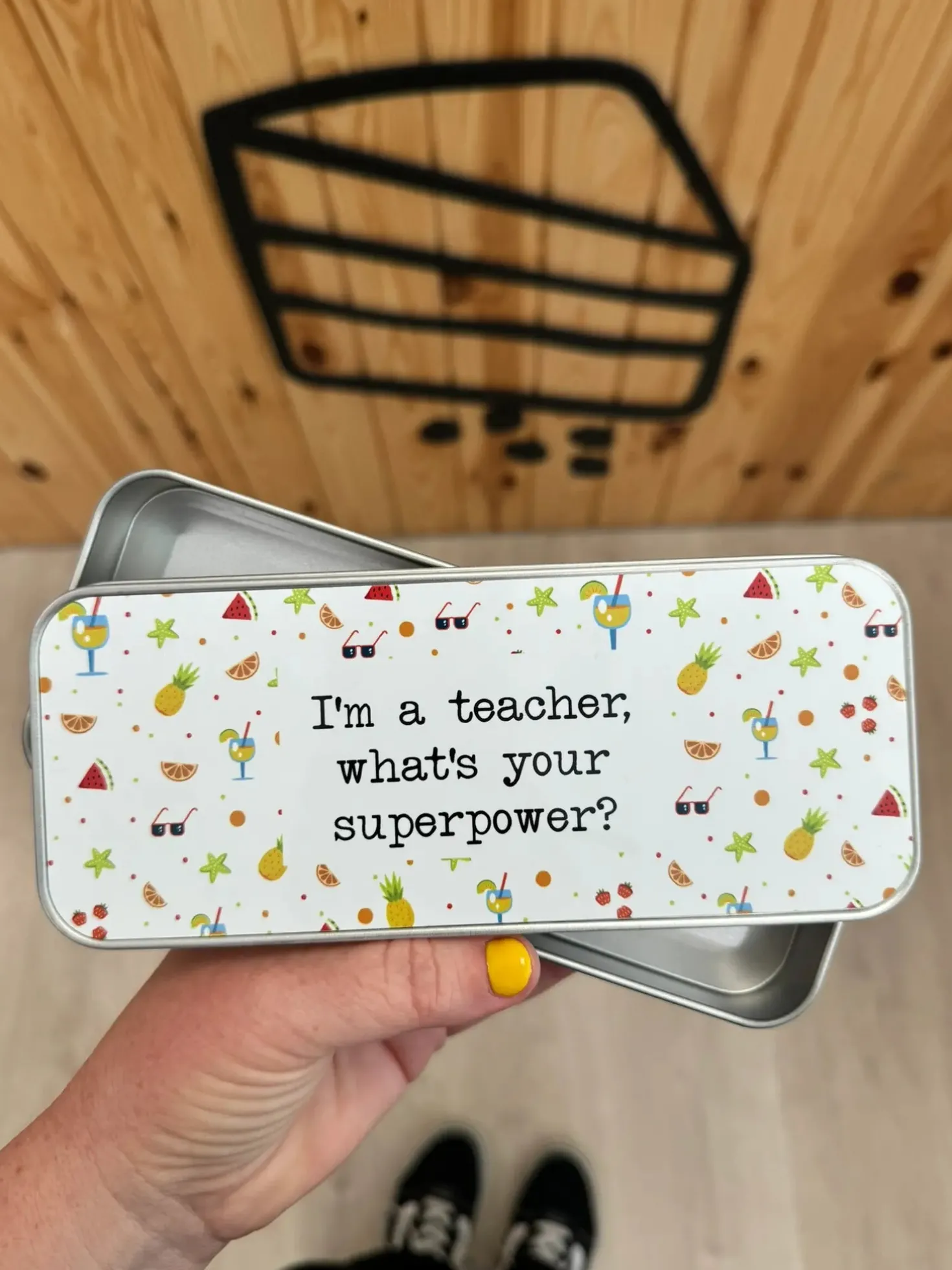 Estuche de lata vintage personalizable · Happy Summer
