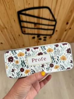 Estuche de lata vintage personalizable · Vintage Flowers