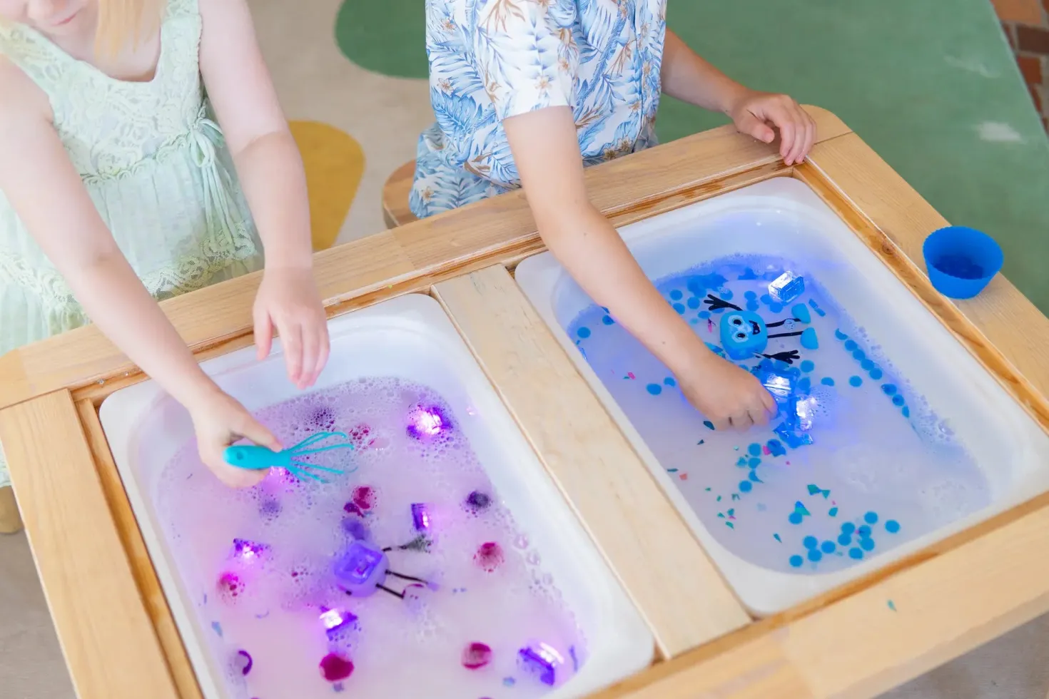 GloPals Cubos luz para el baño BLAIR Lila