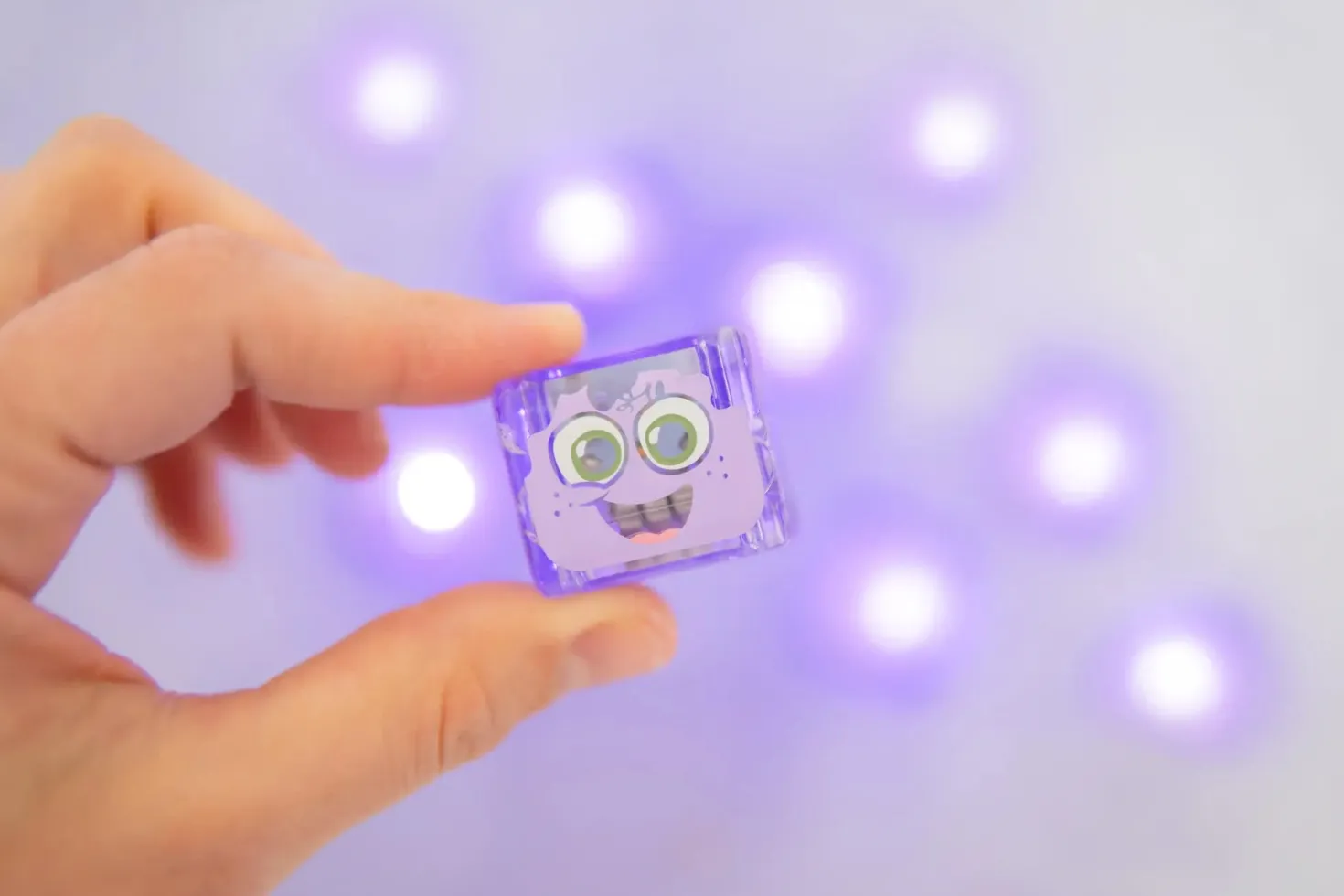 GloPals Cubos luz para el baño BLAIR Lila