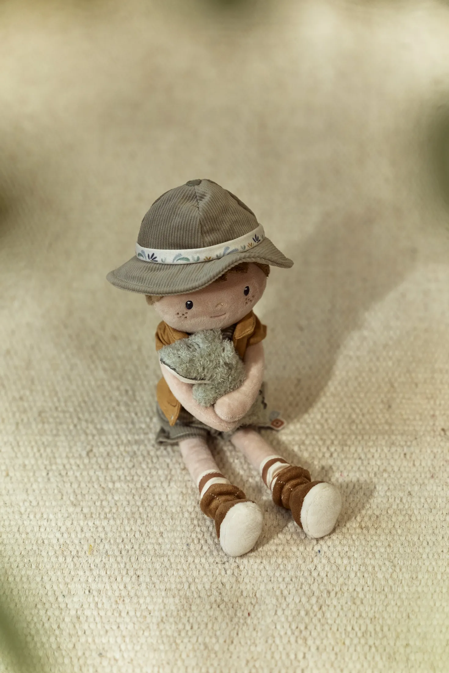 Jim Explorador Muñeco Blandito Safari · Little Dutch