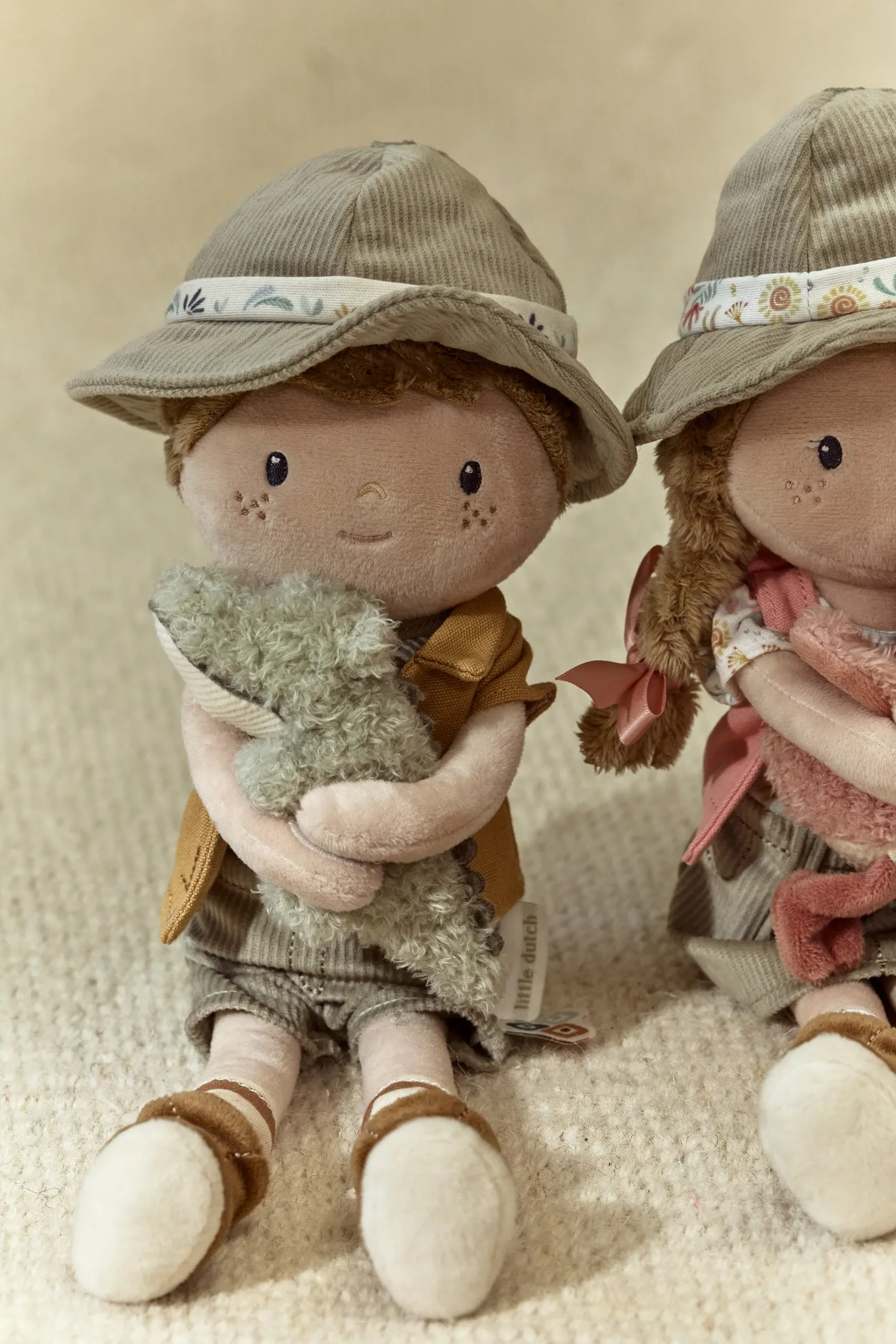 Jim Explorador Muñeco Blandito Safari · Little Dutch