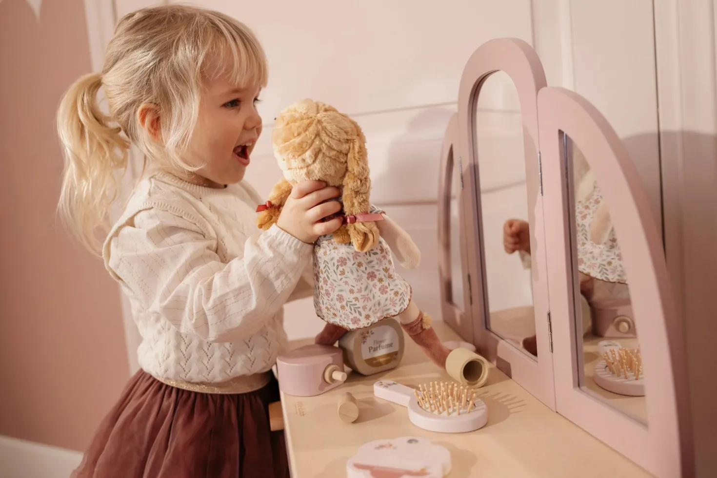 Julia Muñeca Blandita Nueva · Little Dutch