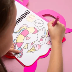 Libro con pinturas y pegatinas Unicornio · OMY
