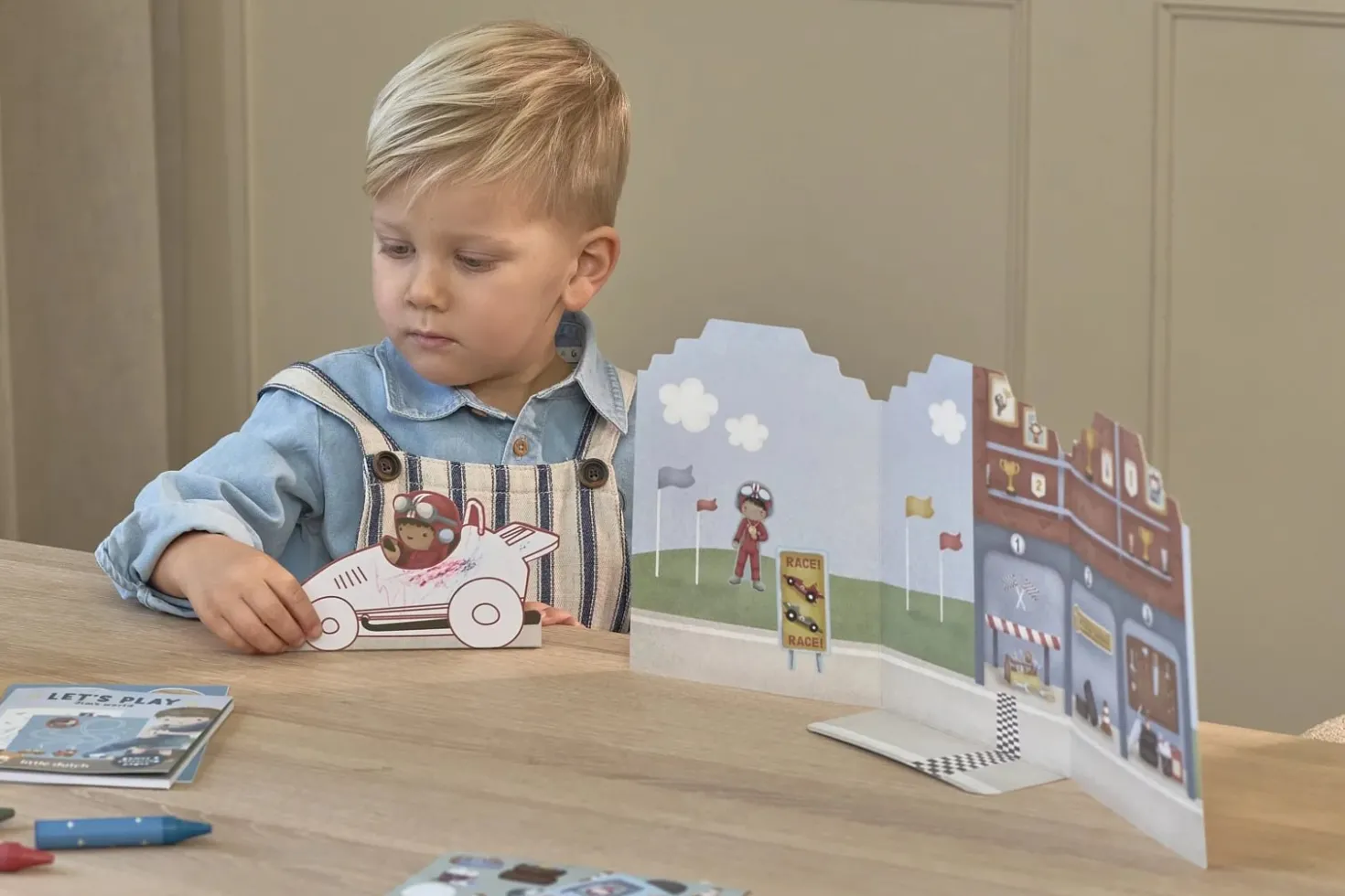 Maleta de creatividad Jim Vehículos · Little Dutch