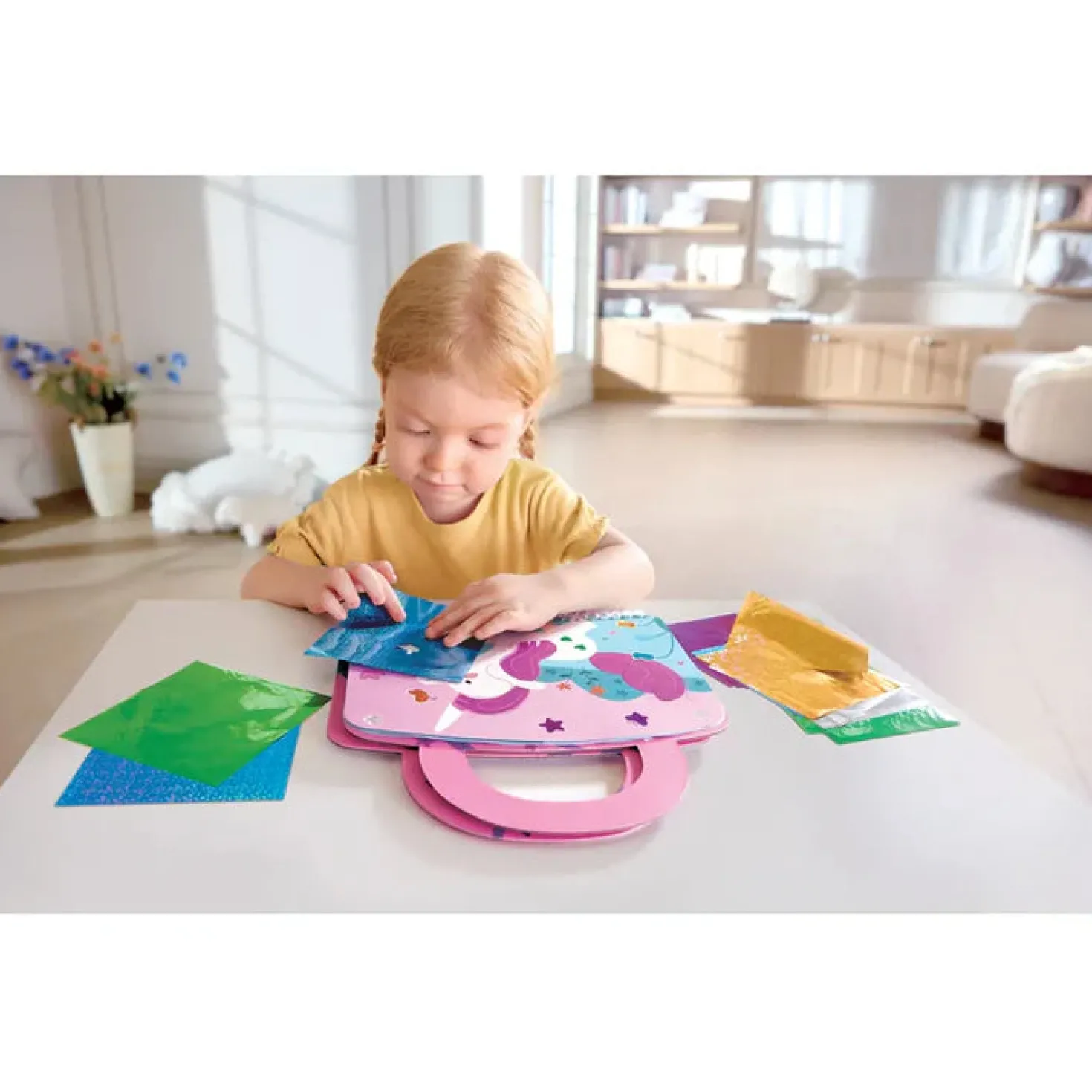 Maletín Pegatinas Enchanted · Hape