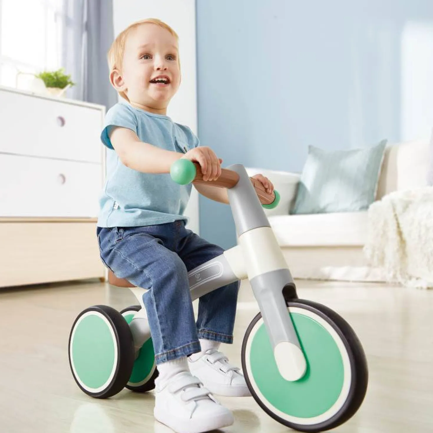 Mi Primer Triciclo Vespa Hape · Menta