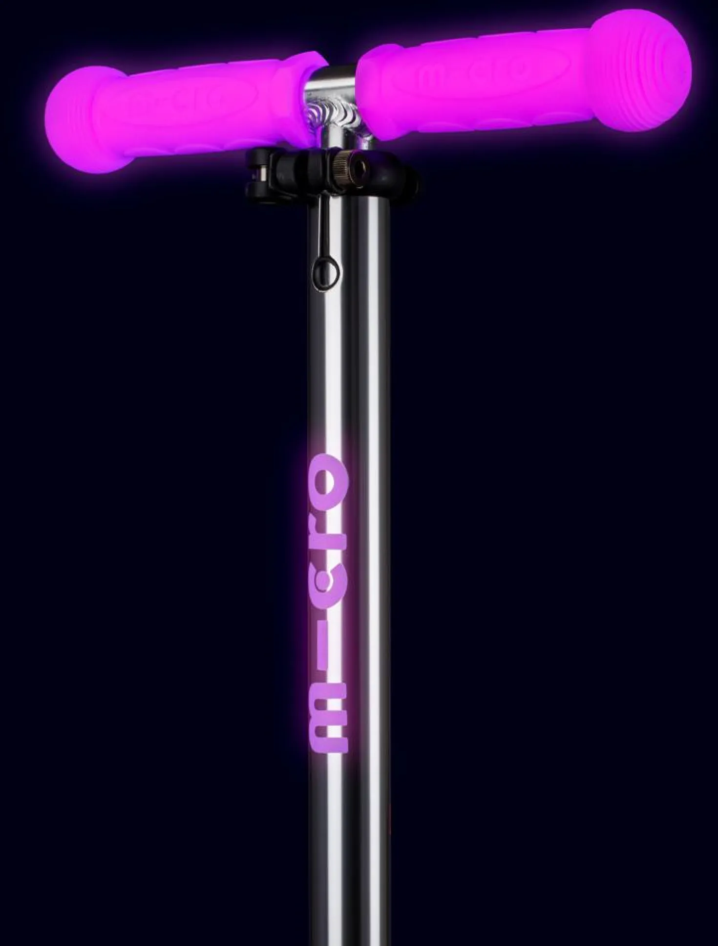 Patinete Mini Deluxe Glow LED · Rosa