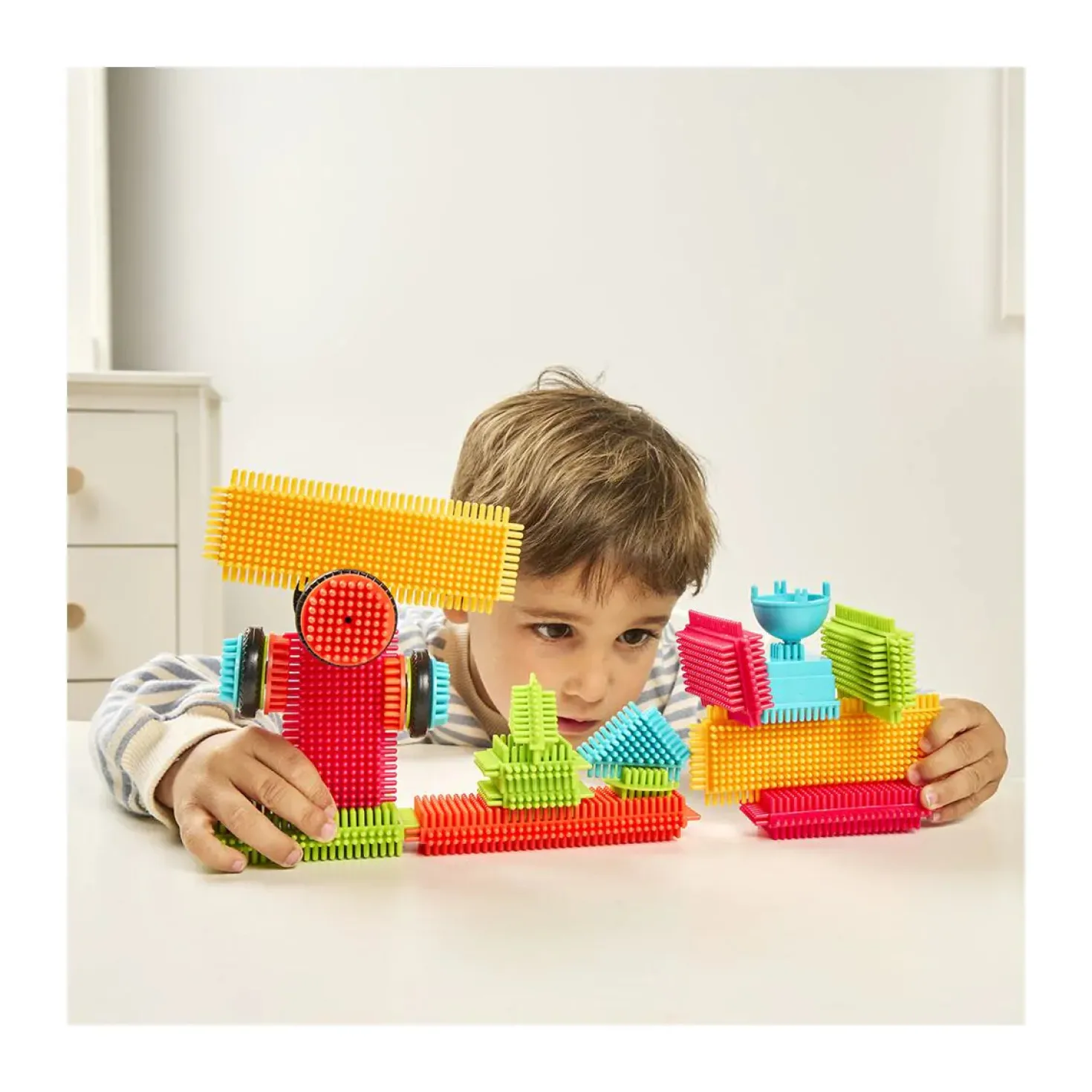Pegy Bricks All on Board · Miniland