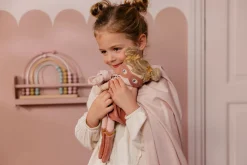 Rosa Superheroína Muñeca Blandita · Little Dutch