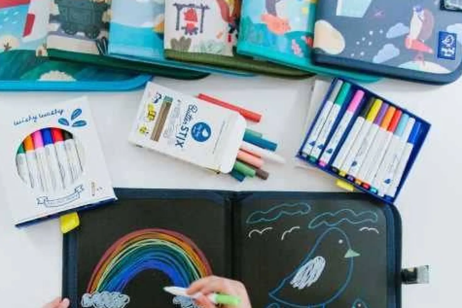 Tizas Colores (12 uds) con portatizas