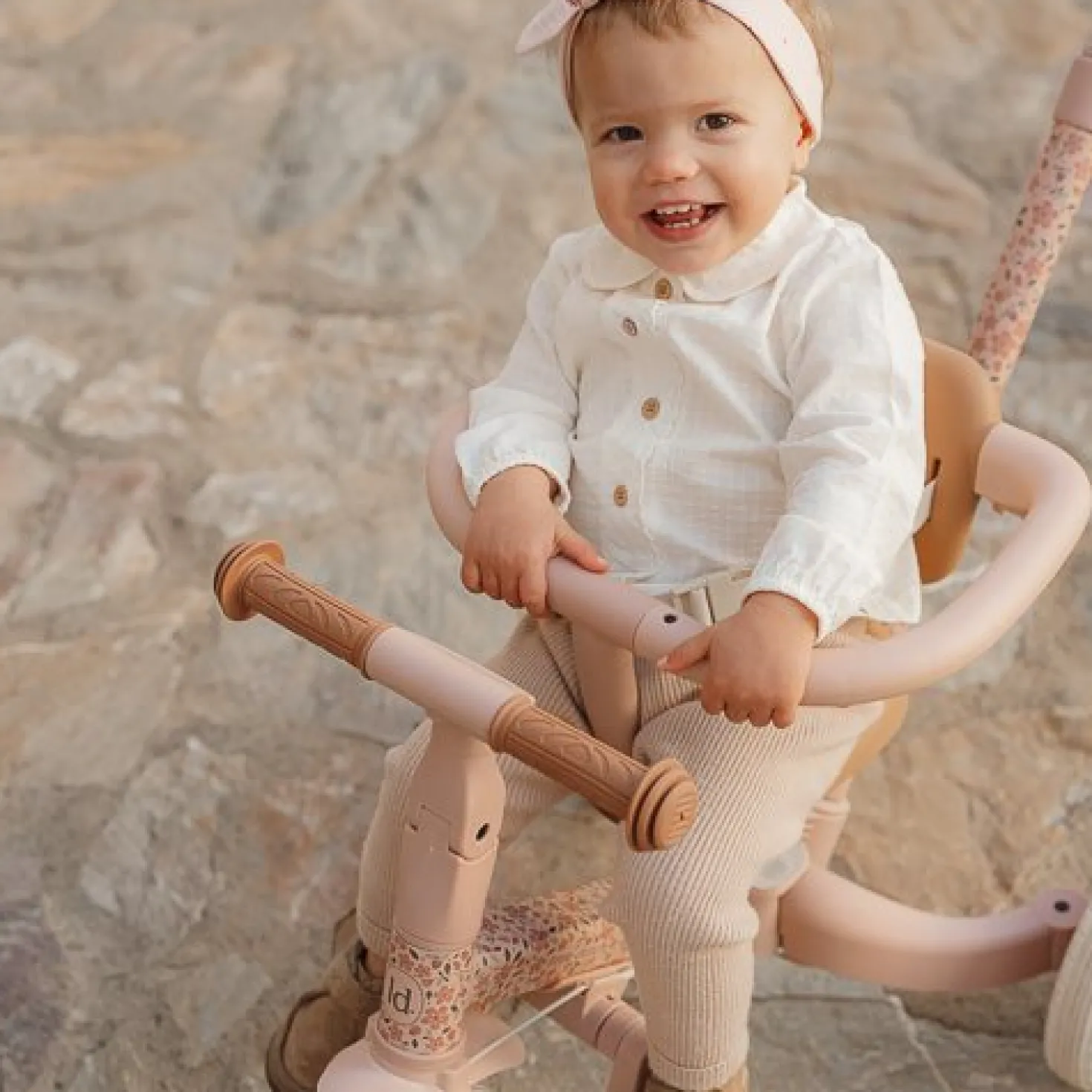 Triciclo con barra Rosa Flores · Little Dutch